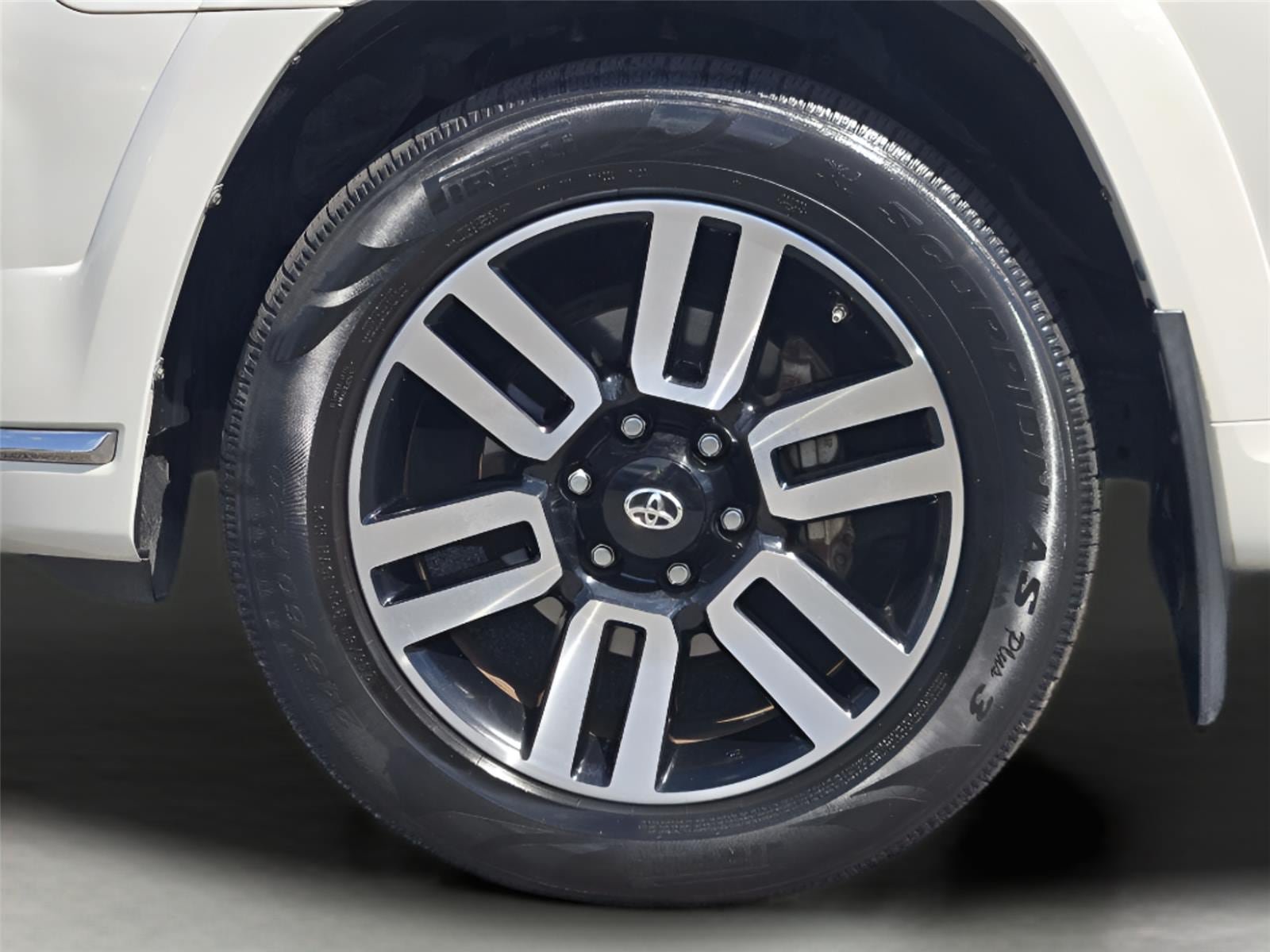 Used 2019 Toyota 4Runner Limited RWD image 11