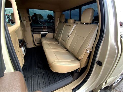 Used 2018 Ford F150 Lariat w/ Trailer Tow Package image 21