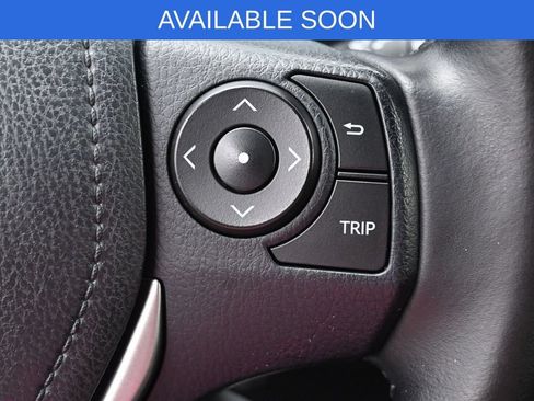 Used 2016 Toyota RAV4 XLE AWD/4WD image 18