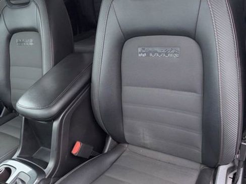 Used 2017 GMC Canyon SLE w/ All Terrain X Package image 12