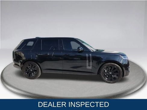 Used 2023 Land Rover Range Rover Long Wheelbase SE image 11