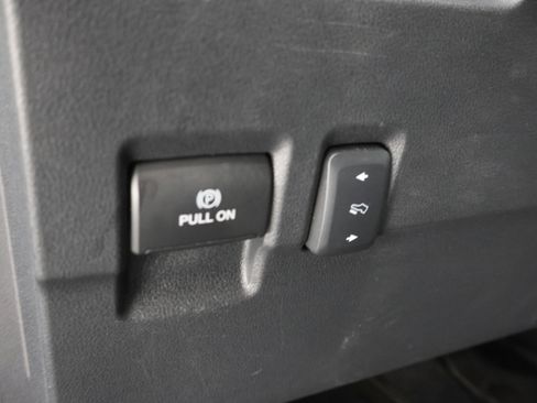 Used 2023 Ford F350 Lariat w/ Chrome Package image 43