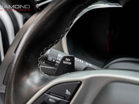 Used 2019 Chevrolet Corvette Stingray Coupe w/ 1LT RWD image 97