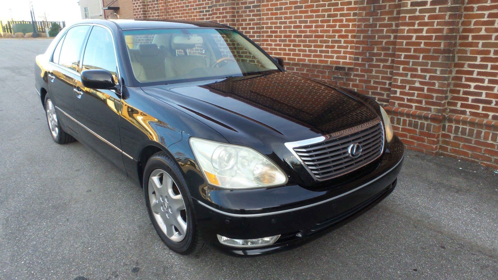 Used 2004 Lexus LS 430 RWD image 20