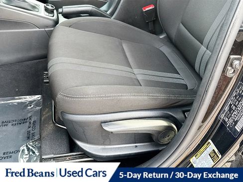 Used 2023 Hyundai Venue SEL FWD image 27