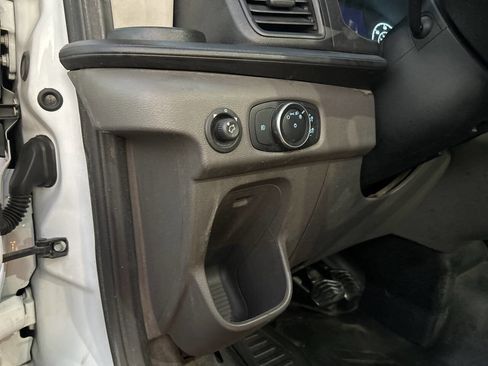 Used 2020 Ford Transit 250 Medium Roof w/ Load Area Protection Package image 9