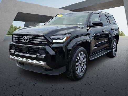 Certified 2025 Toyota 4Runner Limited AWD/4WD image 3