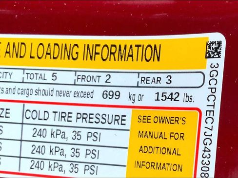 Used 2018 Chevrolet Silverado 1500 High Country image 32