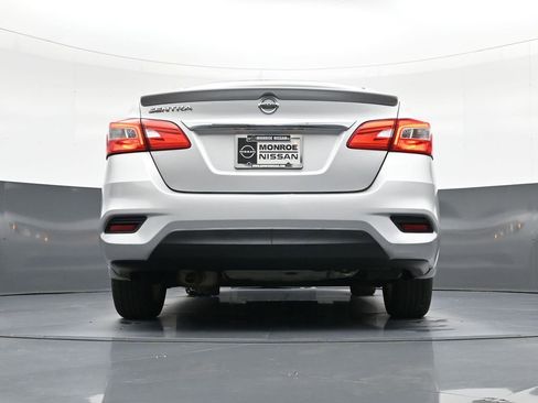 Used 2017 Nissan Sentra S w/ S Style Package FWD image 20