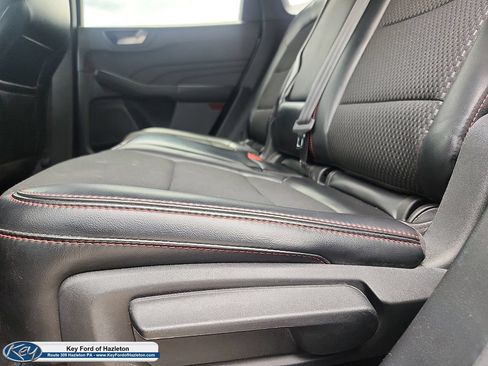 Used 2023 Ford Escape ST-Line AWD/4WD image 27