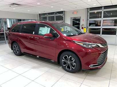 New 2025 Toyota Sienna Platinum