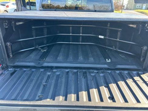 Used 2013 Nissan Frontier PRO-4X image 20