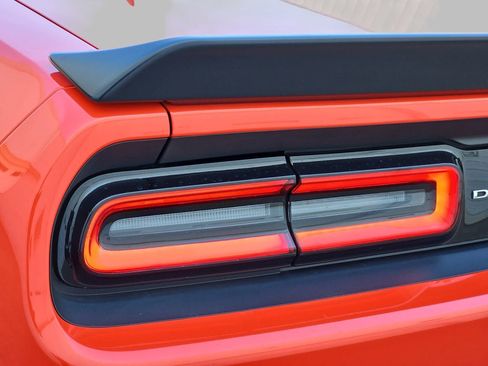 Used 2017 Dodge Challenger SRT Hellcat image 35