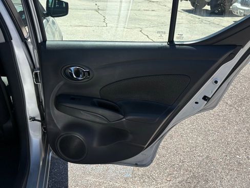 Used 2018 Nissan Versa SV image 15