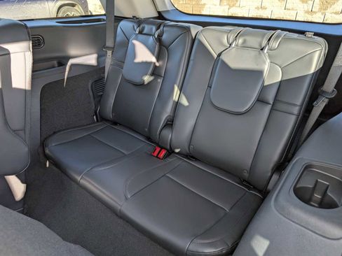 New 2026 Lincoln Aviator AWD image 16