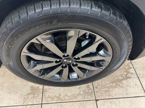 Used 2018 Kia Sportage EX w/ EX Sport Appearance Package image 17