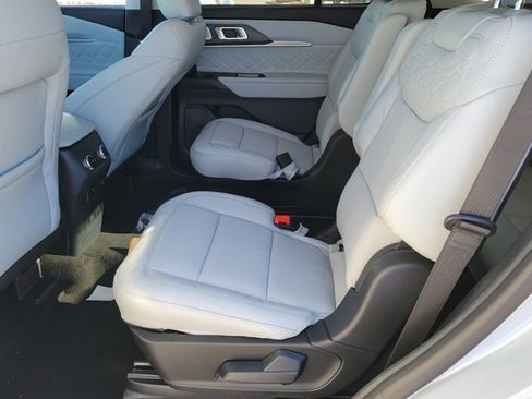 New 2026 Ford Explorer Platinum w/ LUX Leather Package image 7