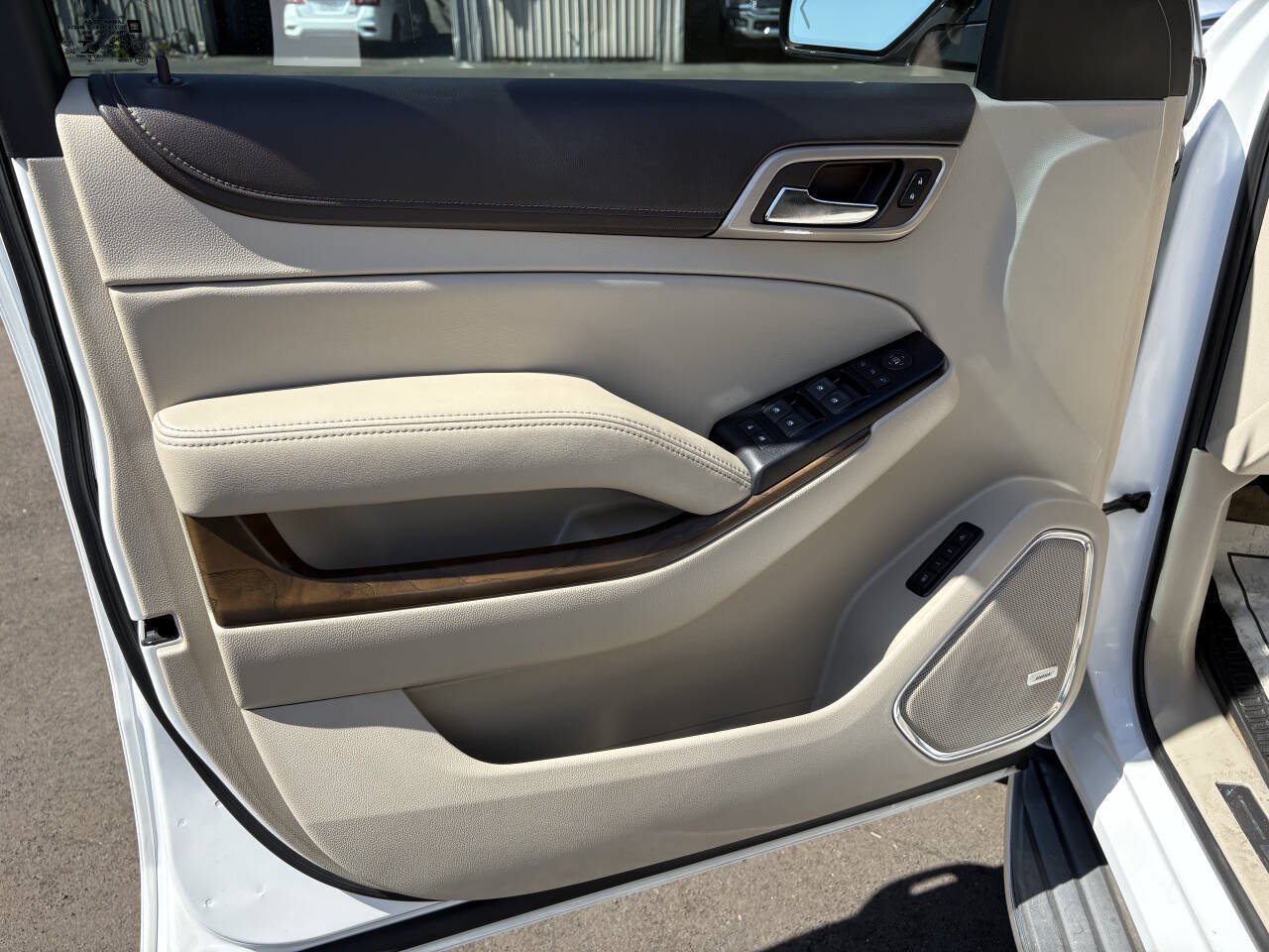 Used 2018 GMC Yukon Denali AWD/4WD image 12