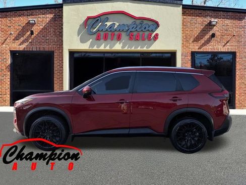 Used 2022 Nissan Rogue SV w/ SV Premium Package FWD image 8