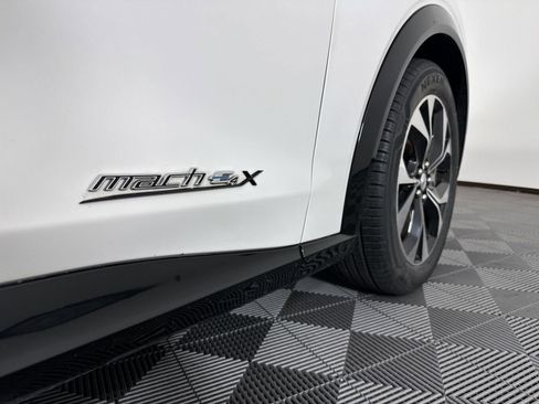 Used 2021 Ford Mustang Mach-E Premium image 13