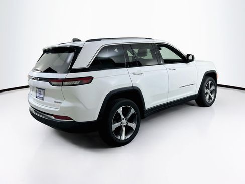 Used 2023 Jeep Grand Cherokee Limited AWD/4WD image 5