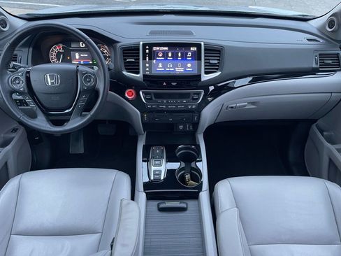 Used 2017 Honda Pilot Touring image 25