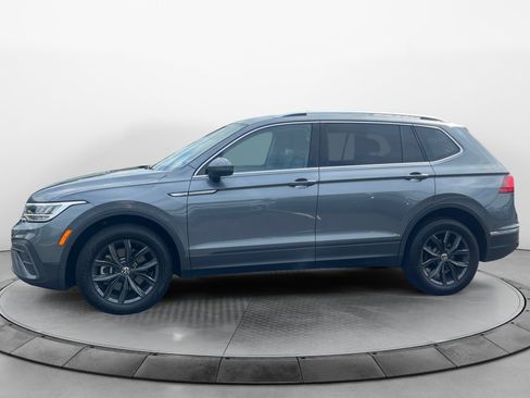Used 2024 Volkswagen Tiguan SE AWD/4WD image 4