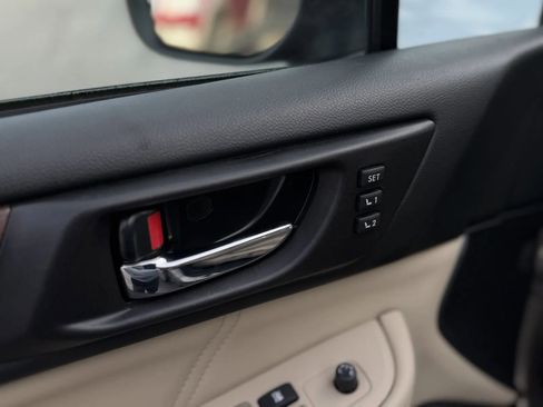 Used 2019 Subaru Outback 2.5i Limited AWD/4WD image 13