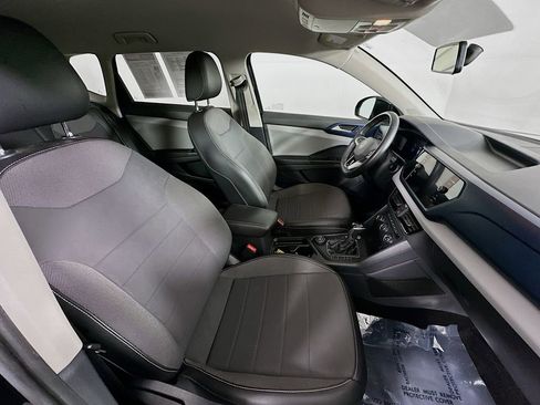 Used 2022 Volkswagen Taos SE image 35