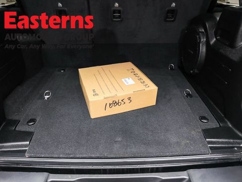 Used 2022 Jeep Wrangler Unlimited Sahara w/ Cold Weather Group image 27