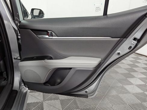 Used 2019 Toyota Camry XLE w/ Navigation Package image 42