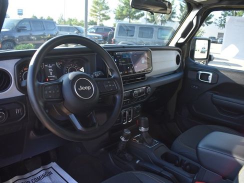 Used 2025 Jeep Wrangler Sport AWD/4WD image 16