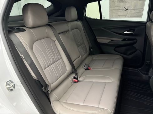 New 2026 Buick Envista Avenir image 37