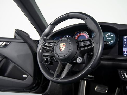 Certified 2021 Porsche 911 Carrera 4S image 31