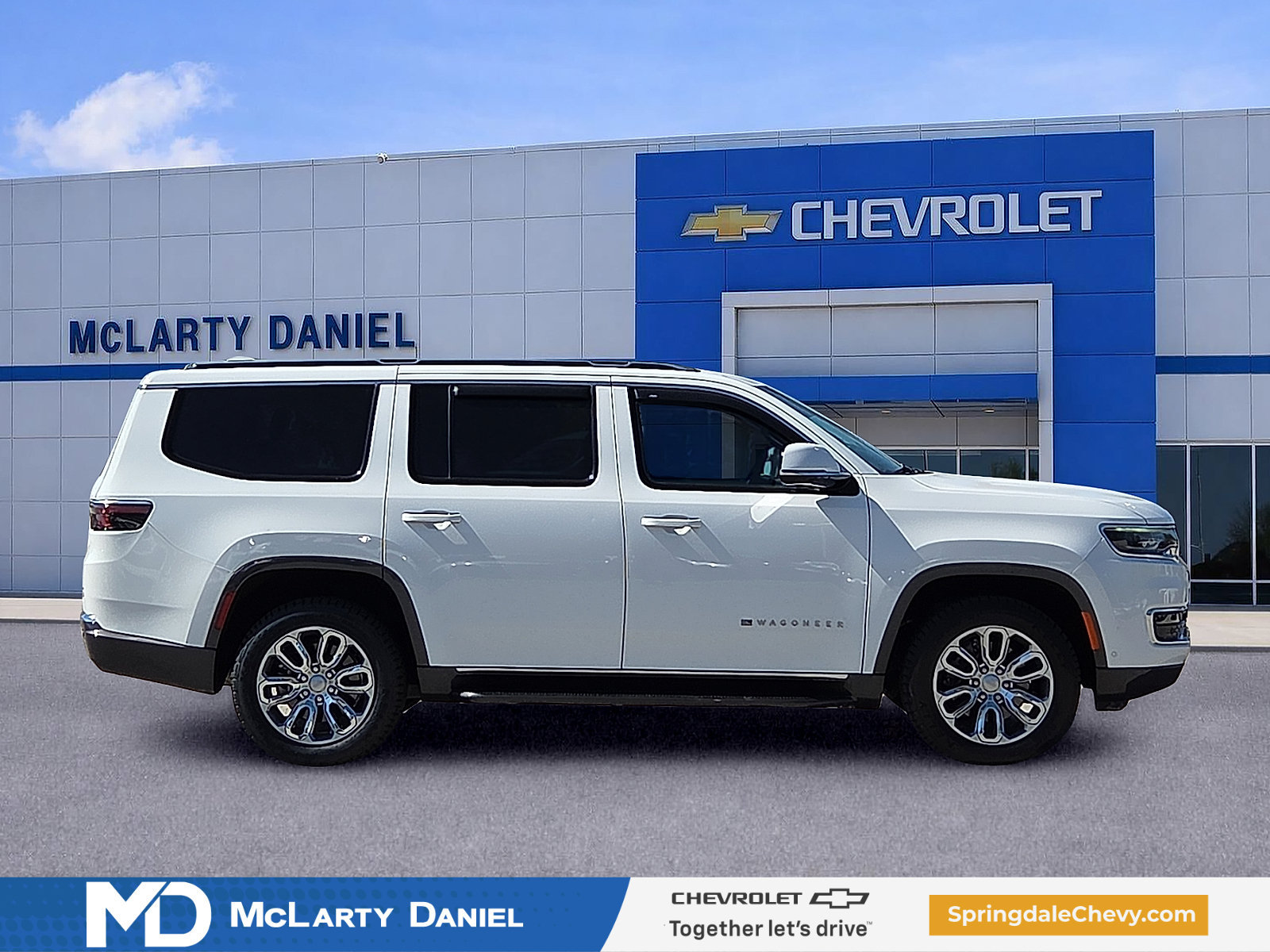 Used 2022 Jeep Wagoneer Series I AWD/4WD image 6