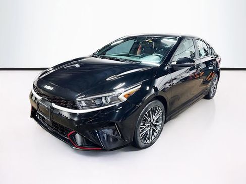 Used 2023 Kia Forte GT-Line w/ GT-Line Premium Package FWD image 3