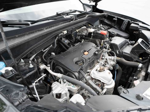 Certified 2025 Honda HR-V EX-L image 32