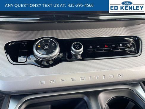 New 2025 Ford Expedition Max Active image 17