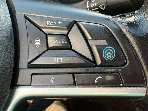 Used 2021 Nissan Rogue Sport SV w/ Technology Package FWD image 24