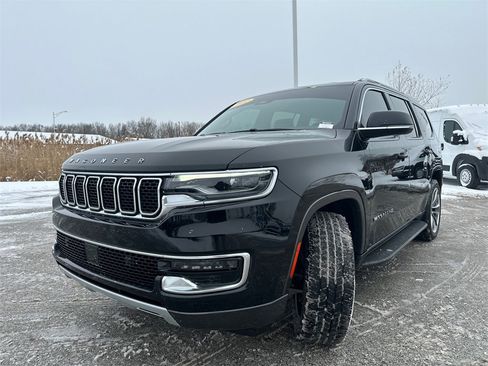 Used 2022 Jeep Wagoneer Series II w/ Premium Group I image 11