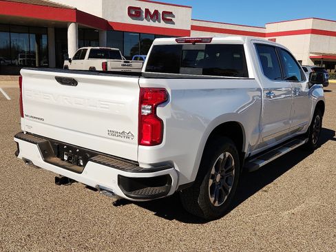 Used 2024 Chevrolet Silverado 1500 High Country w/ Z71 Off-Road Package image 4