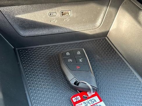 New 2026 Chevrolet Equinox RS image 17