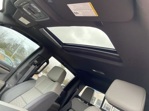 Used 2023 Chevrolet Silverado 1500 ZR2 image 28