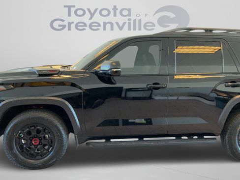 Used 2025 Toyota Sequoia TRD Pro AWD/4WD image 50