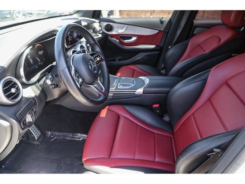 Used 2023 Mercedes-Benz GLC 300 4MATIC Coupe image 17