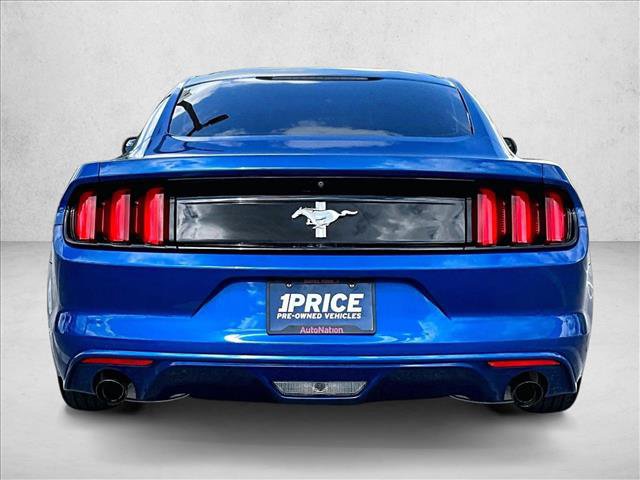 Used 2017 Ford Mustang Coupe RWD image 4