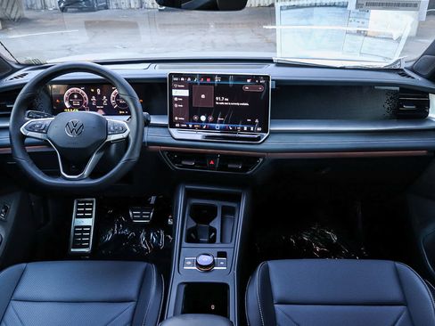 New 2026 Volkswagen Tiguan SE R-Line image 14