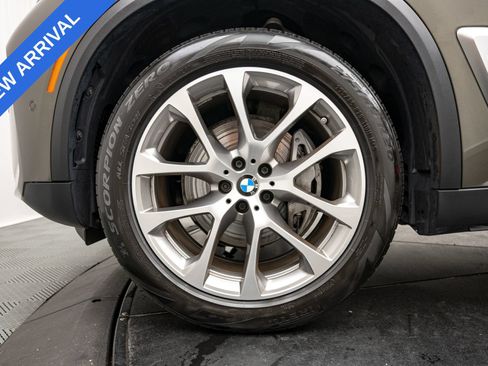 Used 2024 BMW X5 xDrive40i w/ Premium Package AWD/4WD image 28