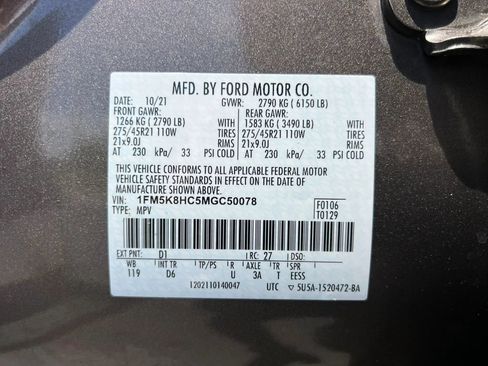 Used 2021 Ford Explorer Platinum w/ Equipment Group 601A AWD/4WD image 55