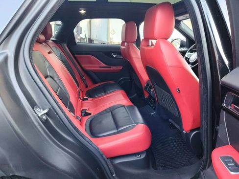 Used 2017 Jaguar F-PACE S image 20